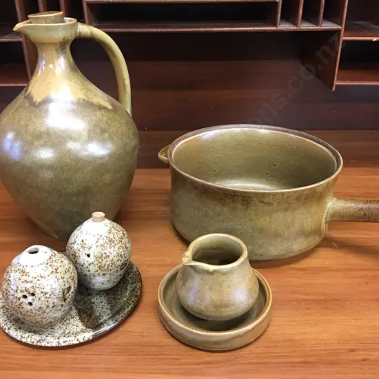 Selection Of Temuka Ware & Pottery Items